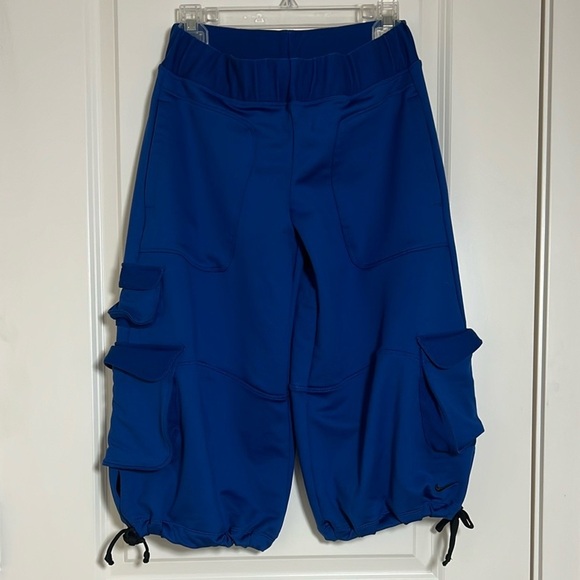 Nike Culotte Wide Leg Long Cargo Shorts Blue XS - Picture 8 of 8
